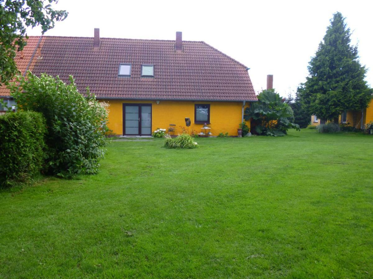 Ferienwohnungen Familie Jahn Thesenvitz Exterior foto